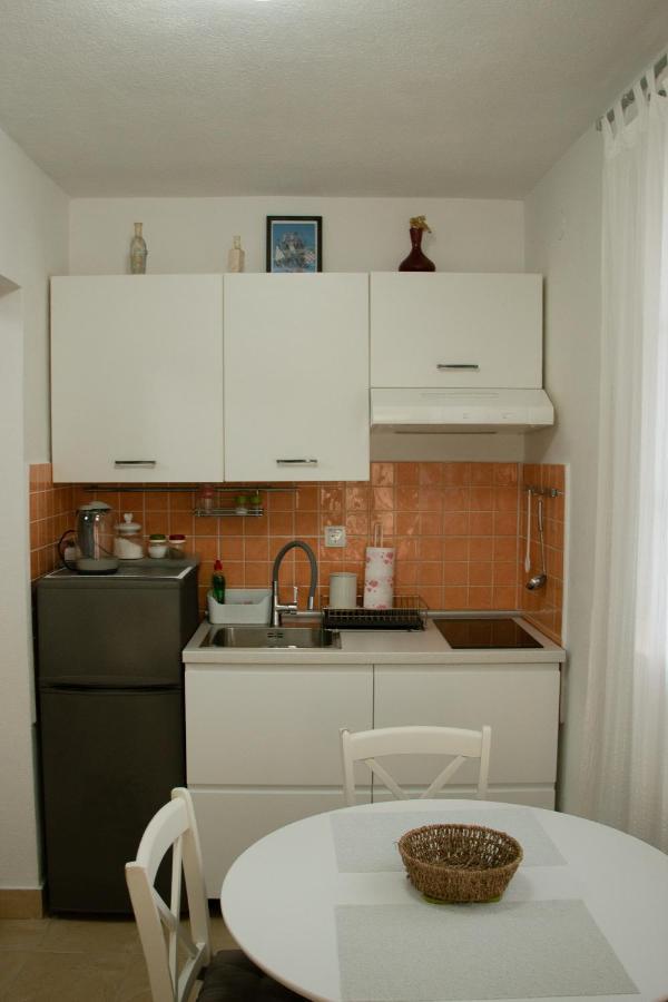 Apartment Stari Murter Exterior foto