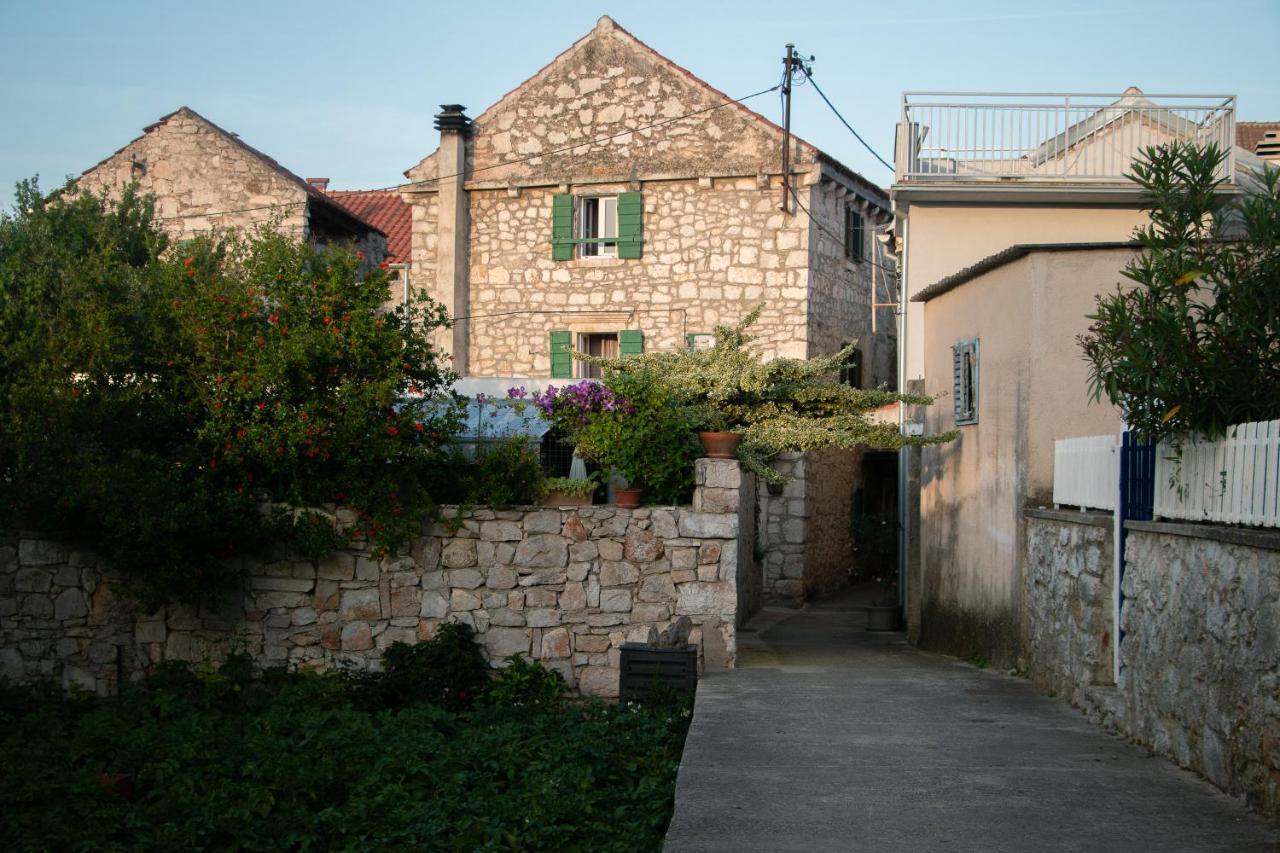 Apartment Stari Murter Exterior foto