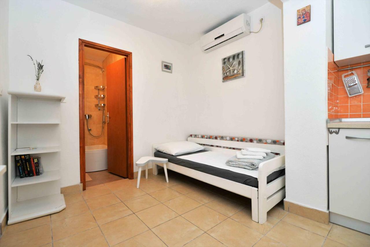Apartment Stari Murter Exterior foto